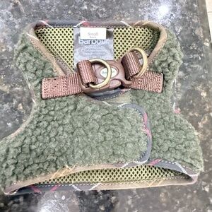 Barbour Olive Green Sherpa Dog Harness with Brown Trim